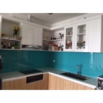 KÍNH BẾP KẾT HỢP MÀU SẮC BẮT MẮT