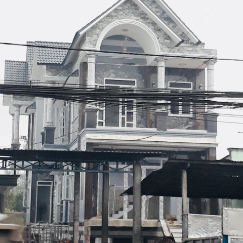 NHÀ PHỐ NHÔM MAXPRO ĐANG HOÀN THIỆN