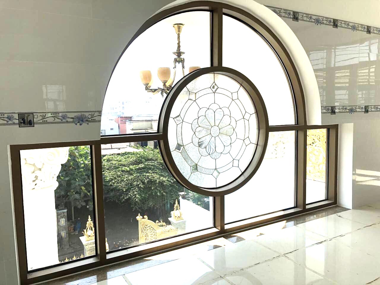 CỬA SỔ UỐN VÒM NGHỆ THUẬT NHÔM MAXPRO